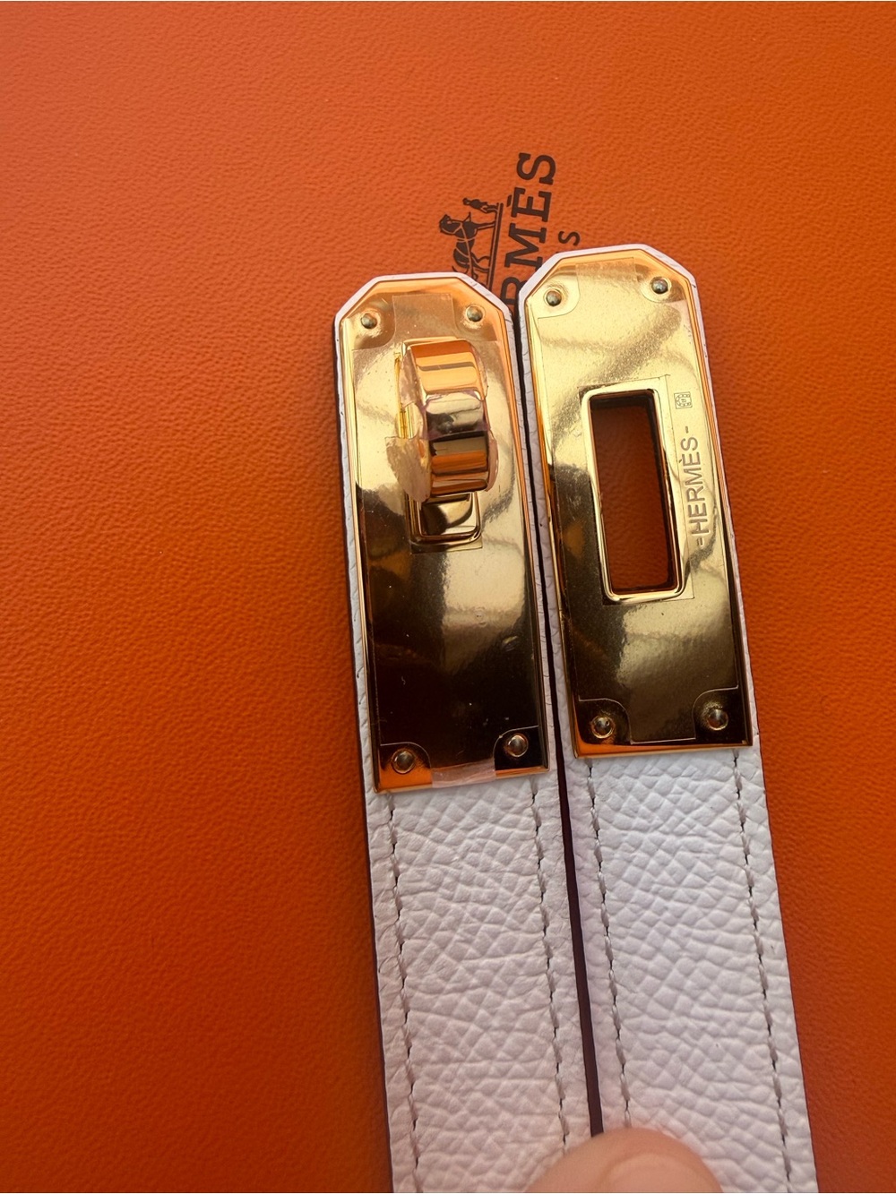 Hermès Kelly Belt White Leather Gold Hardware with Box - Picture 5 of 5